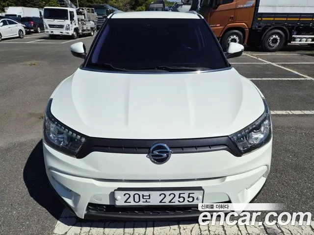 KG_Mobility_Ssangyong TIBOLI 2017 thumb 3
