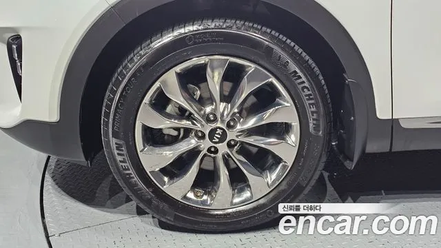 Kia Sorento 2017 thumb 5