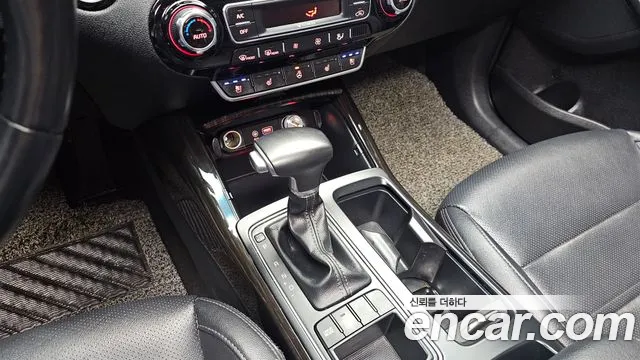 Kia Sorento 2017 thumb 9