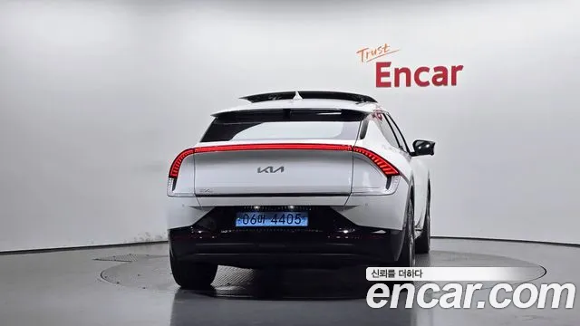 Kia EV6 2021 thumb 4