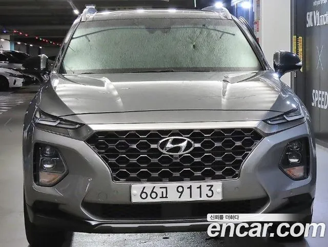 Hyundai Santa Fe 2018 thumb 2