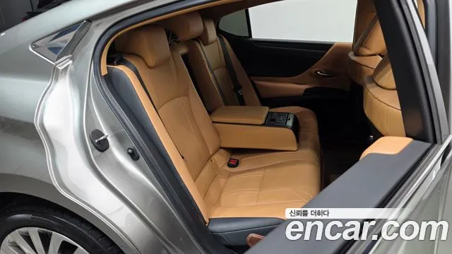 Lexus ES 2022 thumb 11