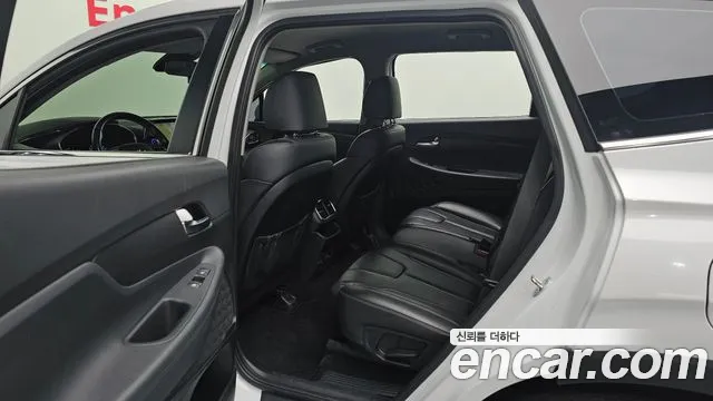 Hyundai Santa Fe 2020 thumb 11