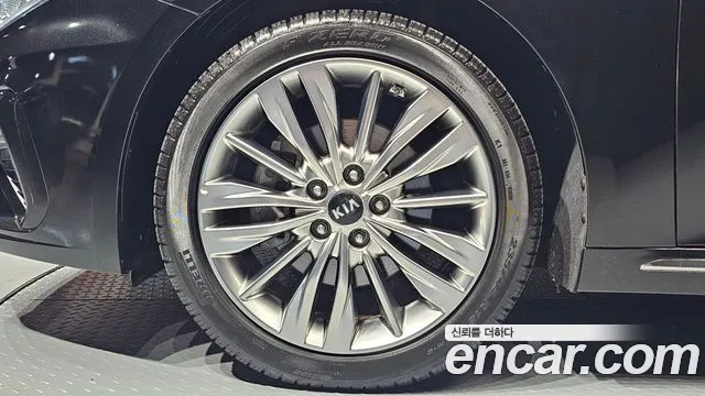 Kia K5 2018 thumb 4