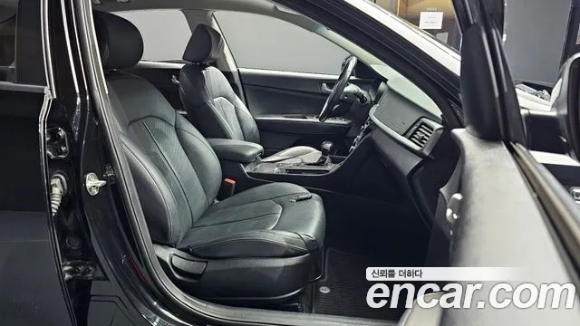 Kia K5 2018 thumb 10