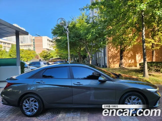 Hyundai Avante 2023 thumb 2