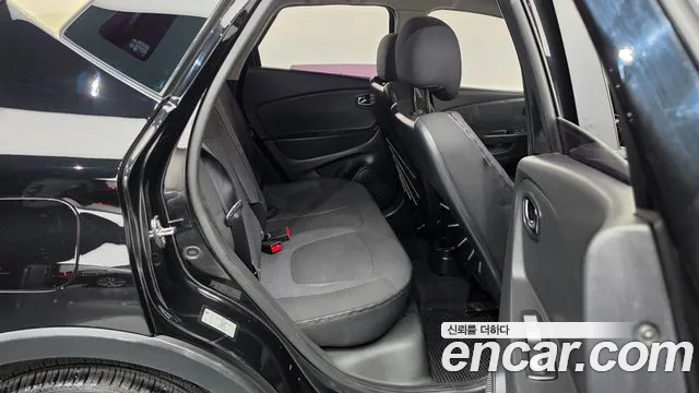 Renault-KoreaSamsung Captur 2015 thumb 12