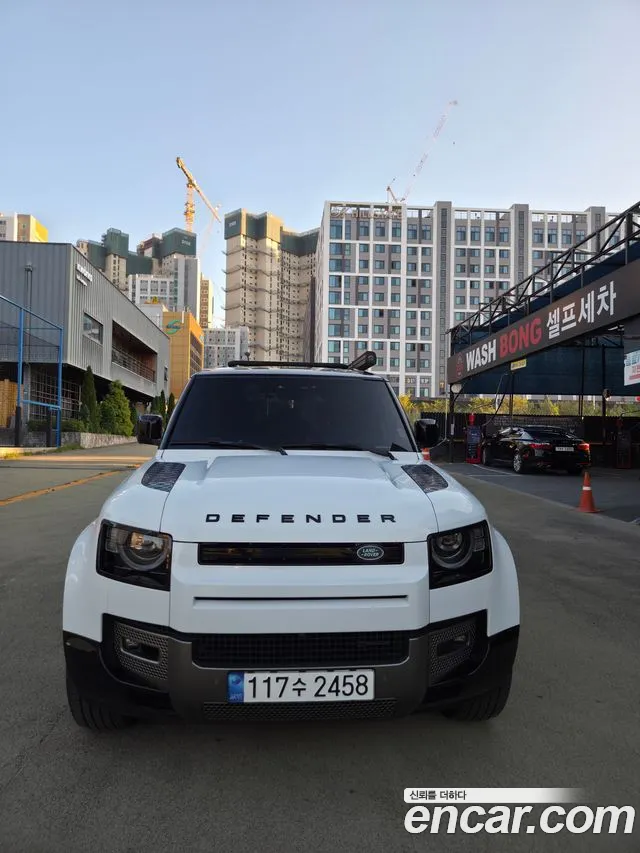 Land Rover Defender 2022 thumb 11