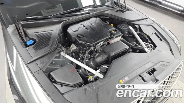 Genesis G80 2022 thumb 6