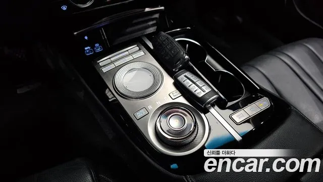 Genesis G80 2022 thumb 9