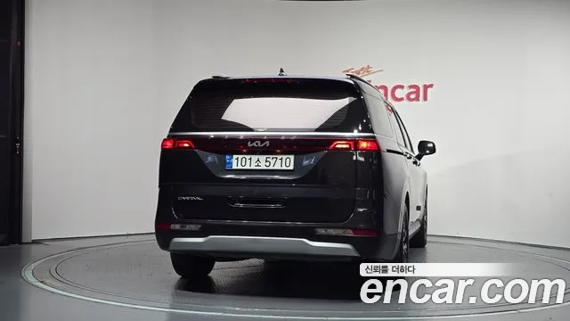 Kia Carnival 2022 thumb 4