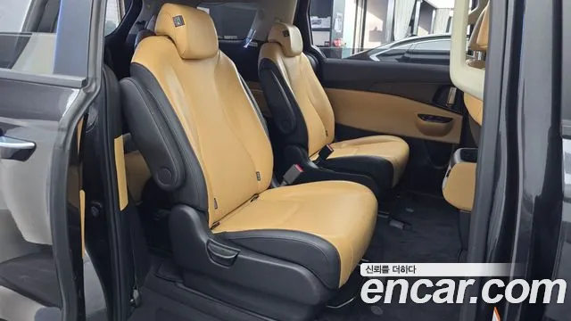 Kia Carnival 2022 thumb 11