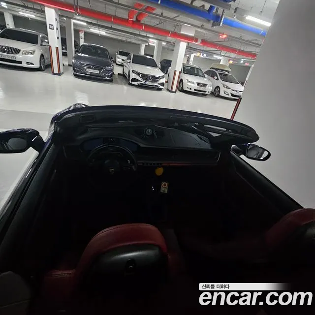 Porsche 911 2021 thumb 5