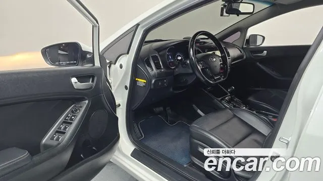 Kia K3 2016 thumb 9