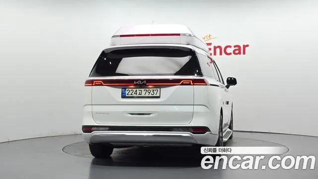 Kia Carnival 2022 thumb 4
