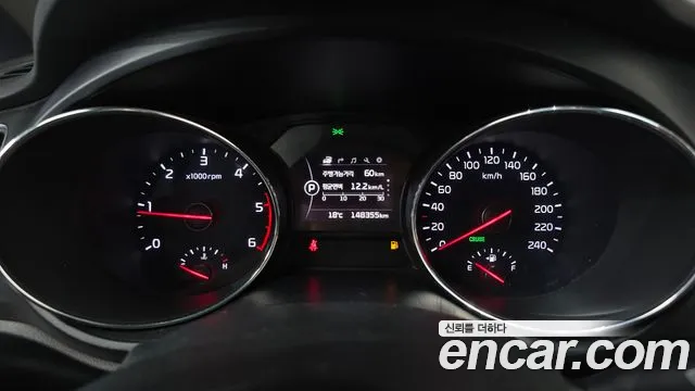Kia Carnival 2018 thumb 8
