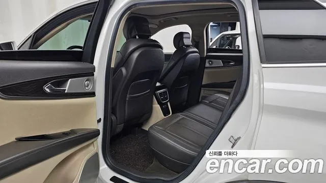 Lincoln Nautilus 2020 thumb 12