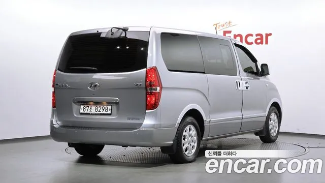 Hyundai Starex 2014 thumb 2