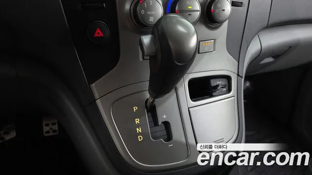 Hyundai Starex 2014 thumb 9