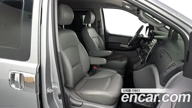 Hyundai Starex 2014 thumb 11
