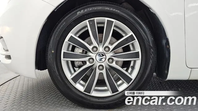 Kia K3 2014 thumb 5