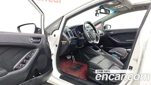 Kia K3 2014 thumb 10
