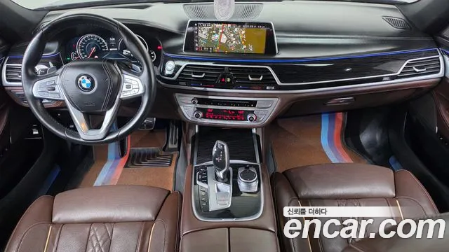 BMW 7-Series 2019 thumb 6