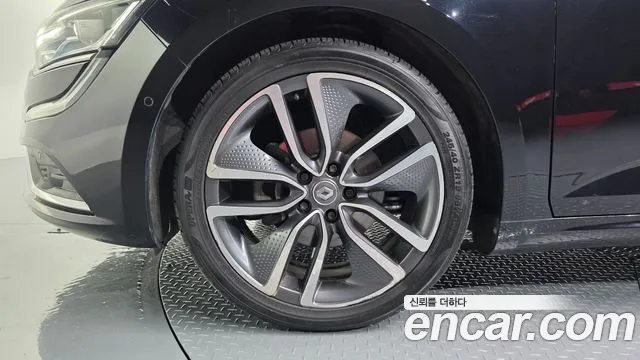Renault-KoreaSamsung Megane 2016 thumb 4