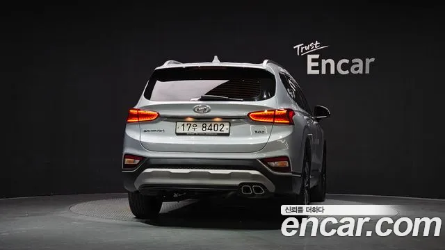 Hyundai Santa Fe 2018 thumb 4