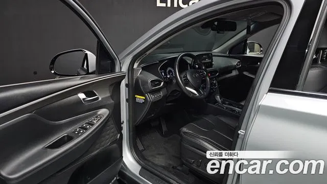 Hyundai Santa Fe 2018 thumb 10
