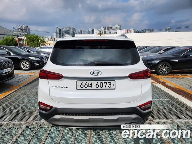 Hyundai Santa Fe 2019 thumb 5