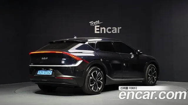 Kia EV6 2021 thumb 2