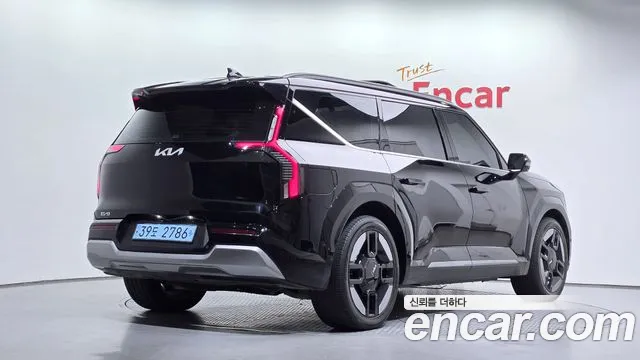 Kia EV9 2023 thumb 2