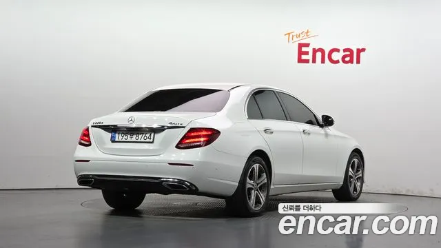 Mercedes-Benz E-Класс 2019 thumb 2
