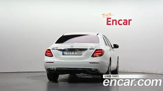 Mercedes-Benz E-Класс 2019 thumb 4