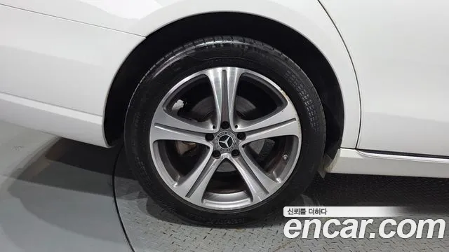 Mercedes-Benz E-Класс 2019 thumb 5