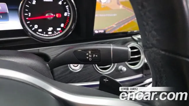 Mercedes-Benz E-Класс 2019 thumb 9