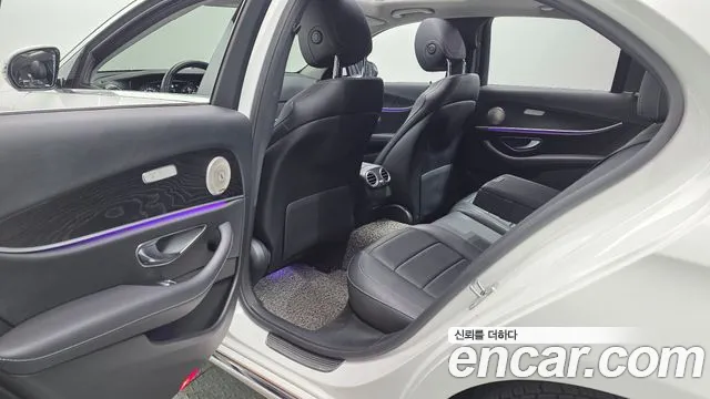 Mercedes-Benz E-Класс 2019 thumb 11