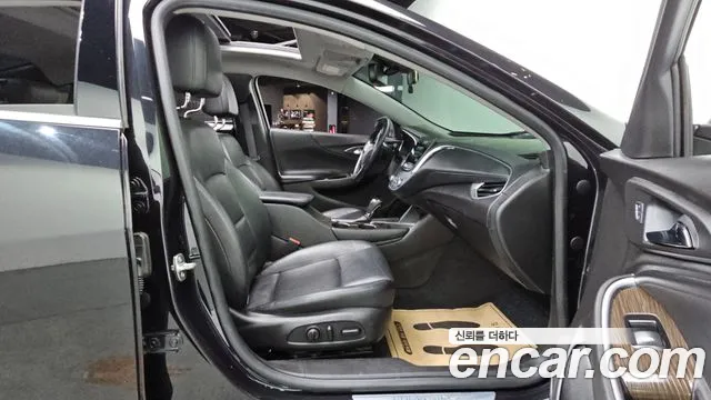 ChevroletGMDaewoo Malibu 2016 thumb 12