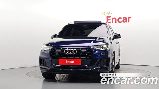 Audi Q7 2022 thumb 3