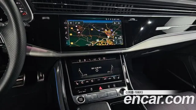 Audi Q7 2022 thumb 12