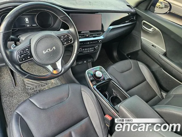 Kia Niro 2023 thumb 6