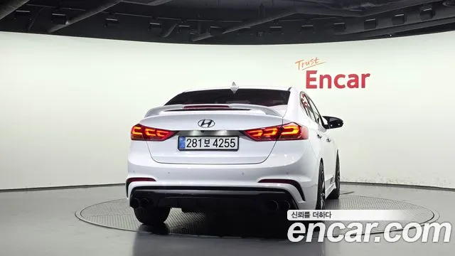Hyundai Avante 2016 thumb 4
