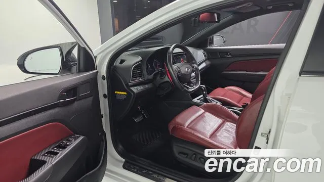 Hyundai Avante 2016 thumb 10