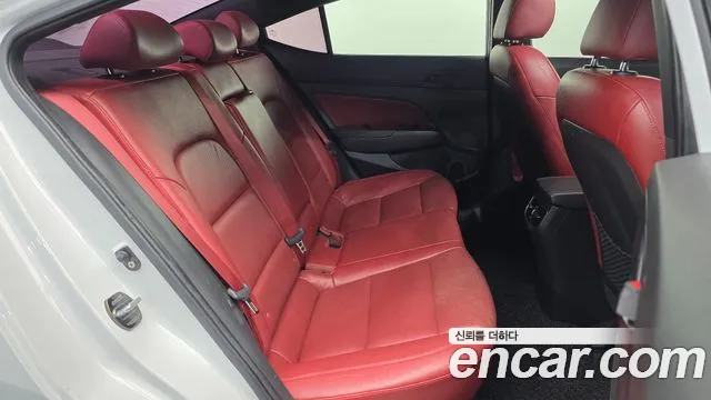 Hyundai Avante 2016 thumb 12