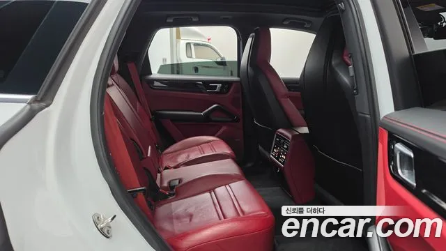 Porsche Cayenne 2019 thumb 11