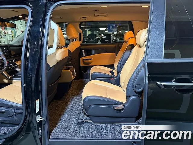 Kia Carnival 2021 thumb 8