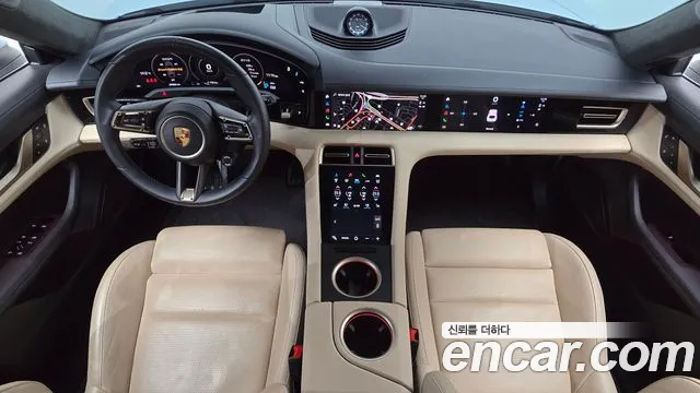 Porsche Taycan 2023 thumb 7