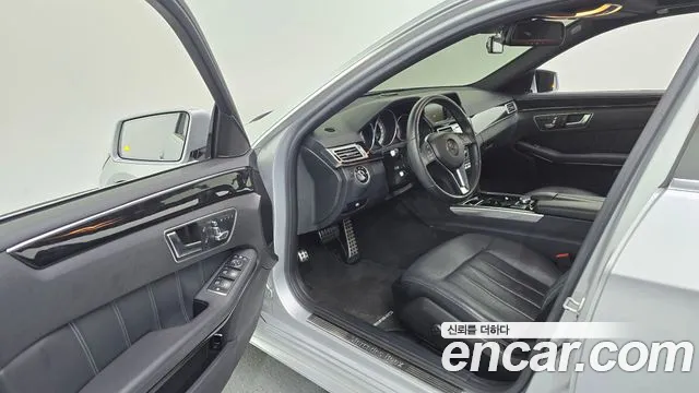 Mercedes-Benz E-Класс 2015 thumb 10