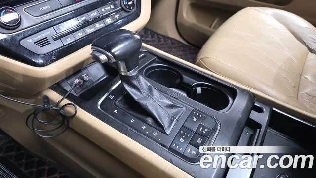 Kia Carnival 2018 thumb 9